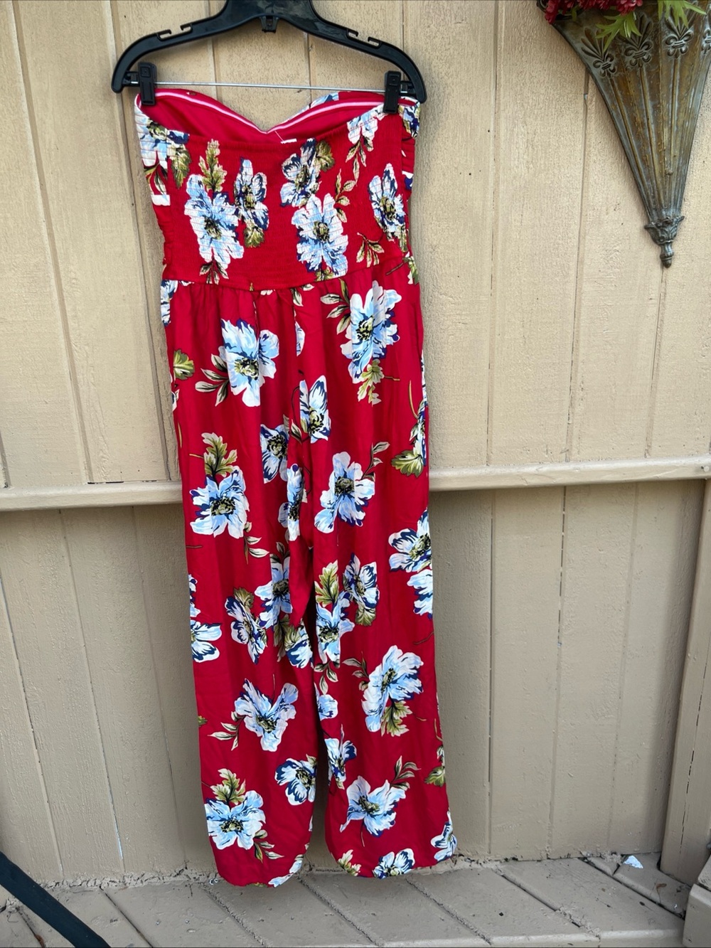 NWT  B.O.G. Collective Women’s Red Floral Strapless Jumpsuit - Size L COTTON - Picture 7 of 16